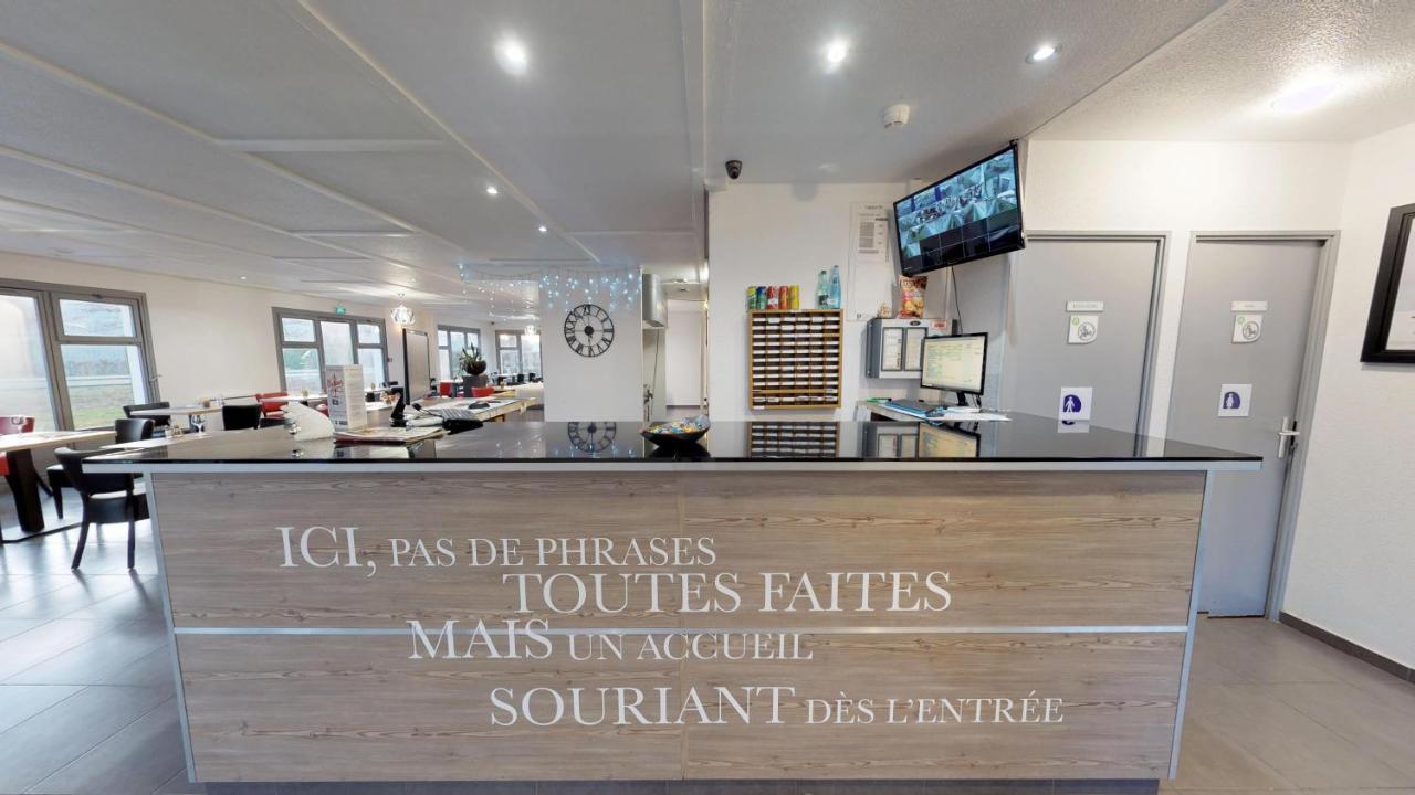 Kyriad Fontenay - Trésigny Exterior foto